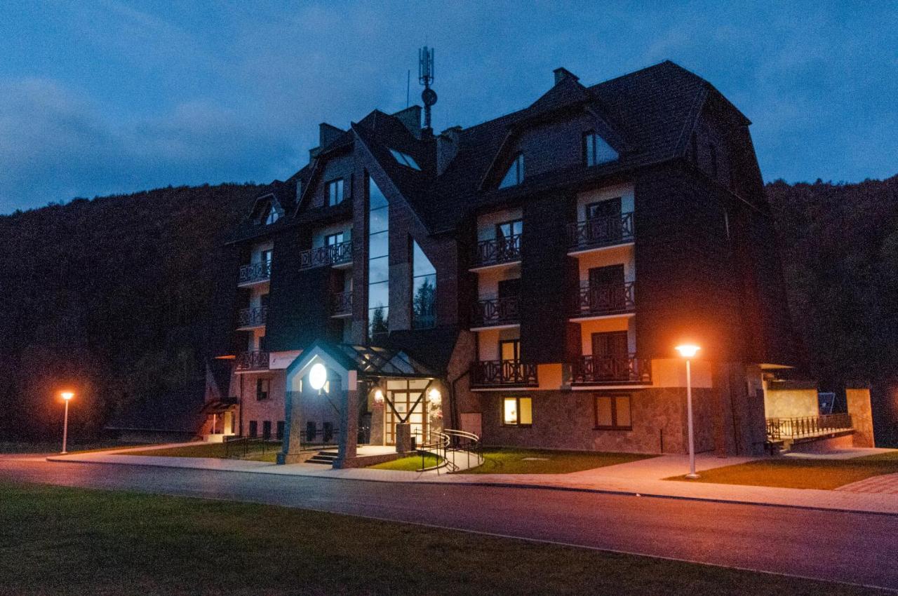 Centrum Promocji Lesnictwa W Mucznem Lutowiska Exterior foto